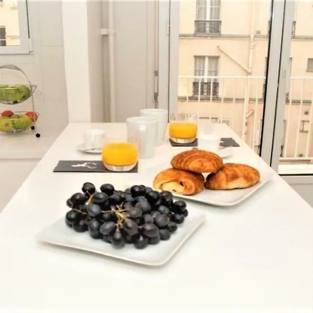 St Germain Des Pres, * Paris